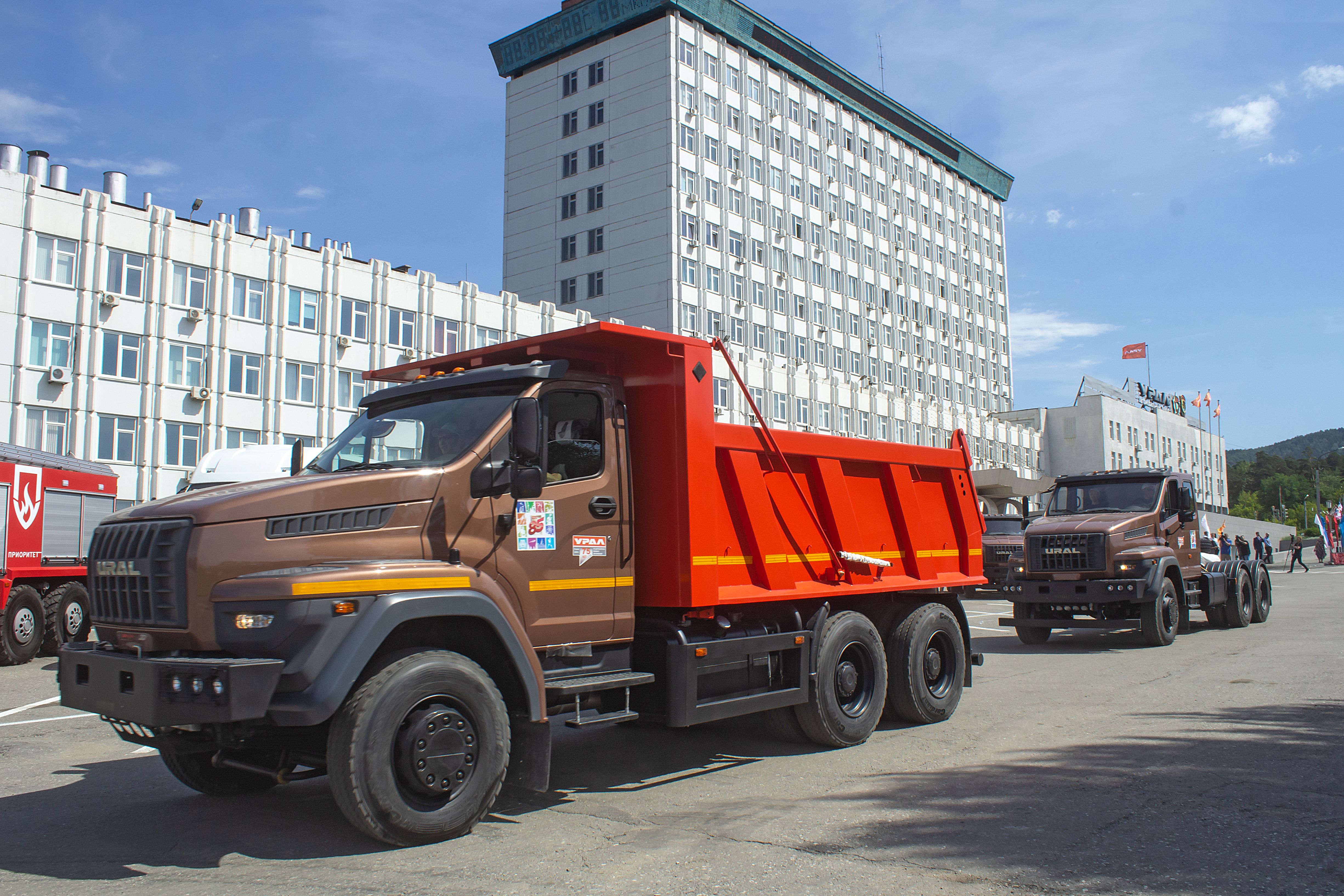 Урал миасс. Завод Урал Миасс. УРАЛАЗ Уральский автомобильный завод. Автозавод Урал Миасс. Завод УРАЛАЗ Миасс.